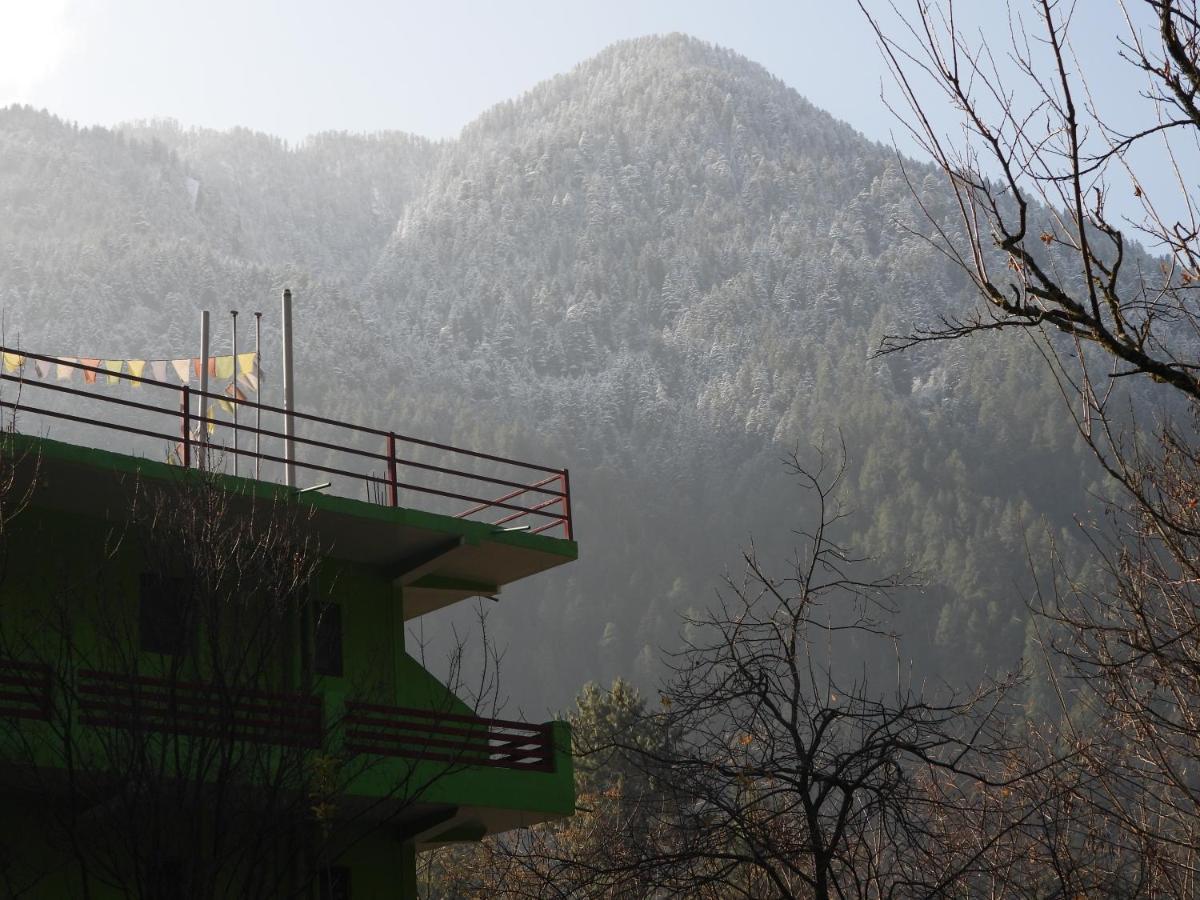 The Royal Orchard Kasol Hotell Exteriör bild