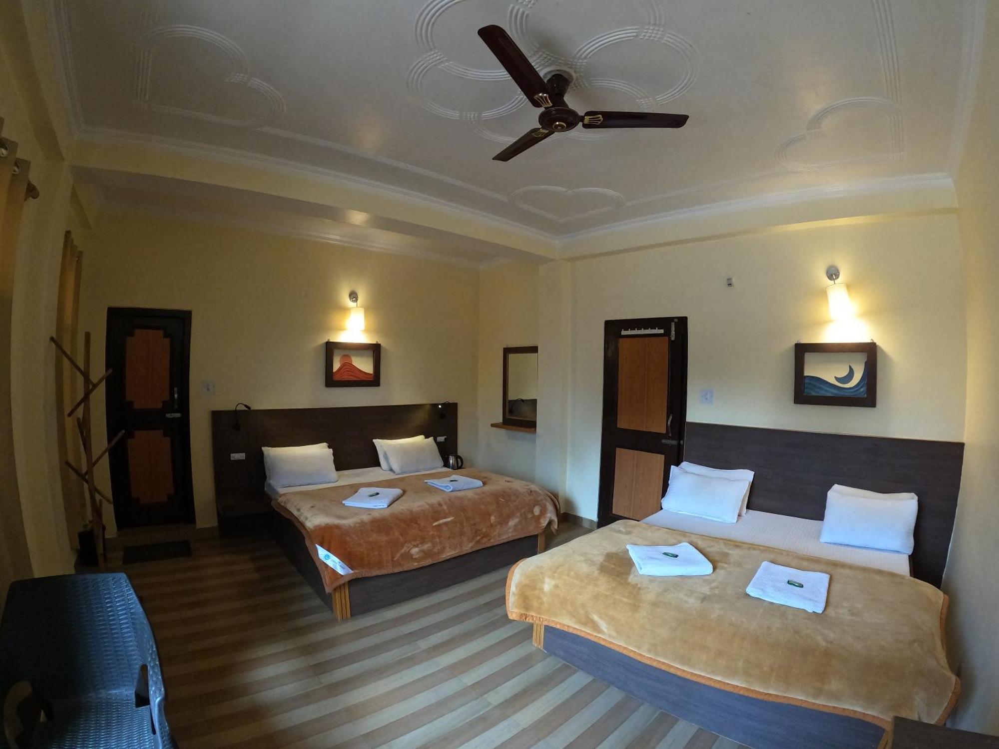 The Royal Orchard Kasol Hotell Exteriör bild