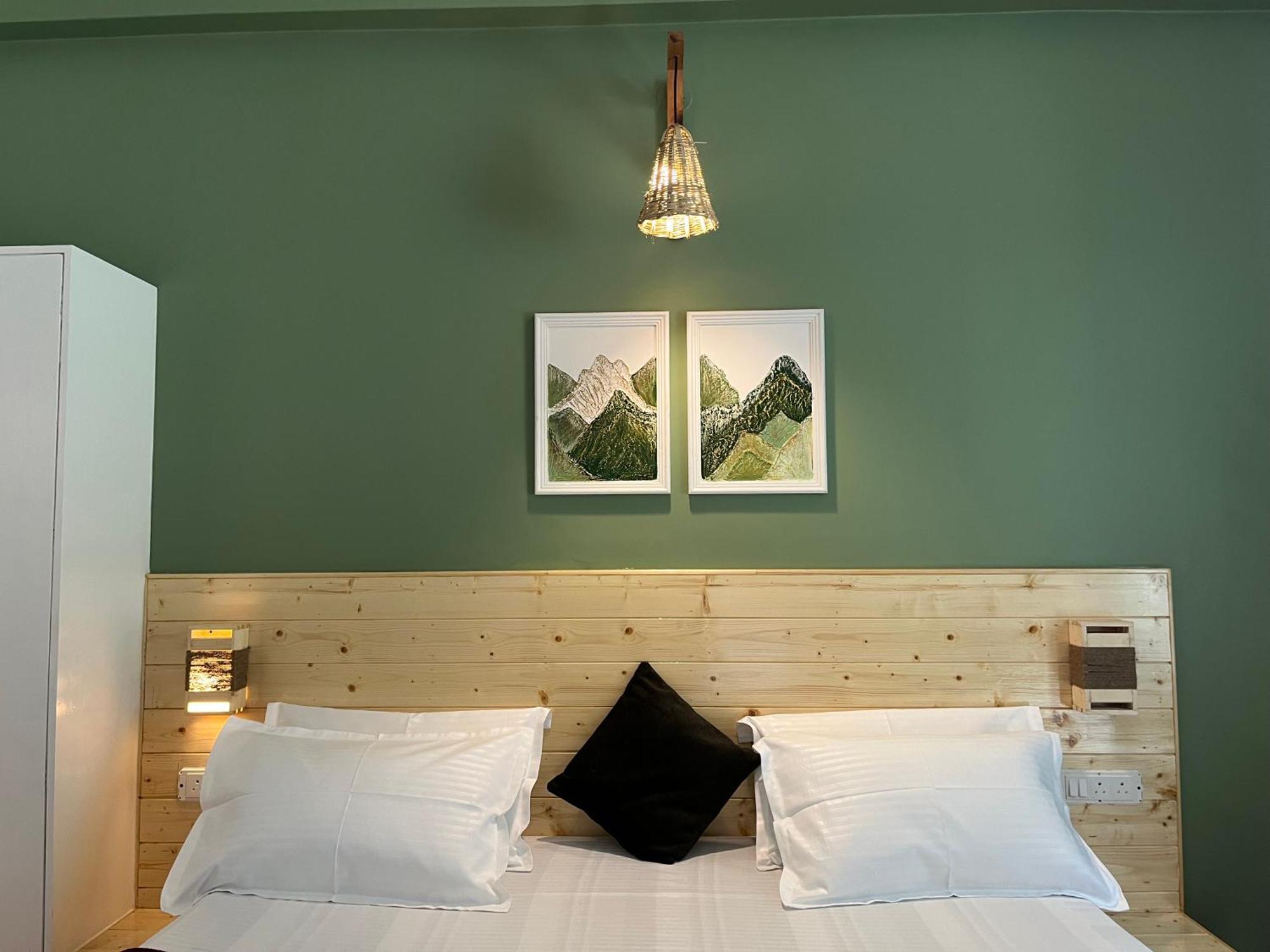 The Royal Orchard Kasol Hotell Exteriör bild
