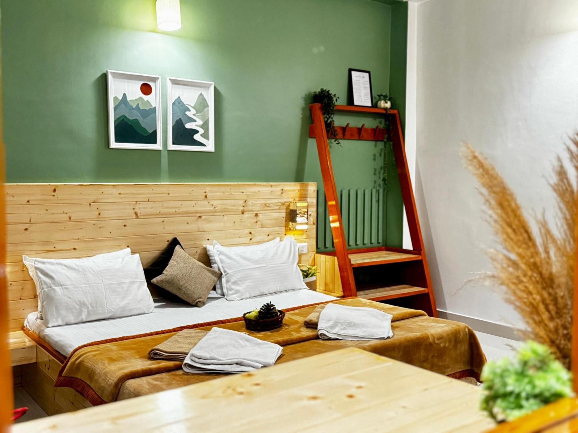 The Royal Orchard Kasol Hotell Exteriör bild