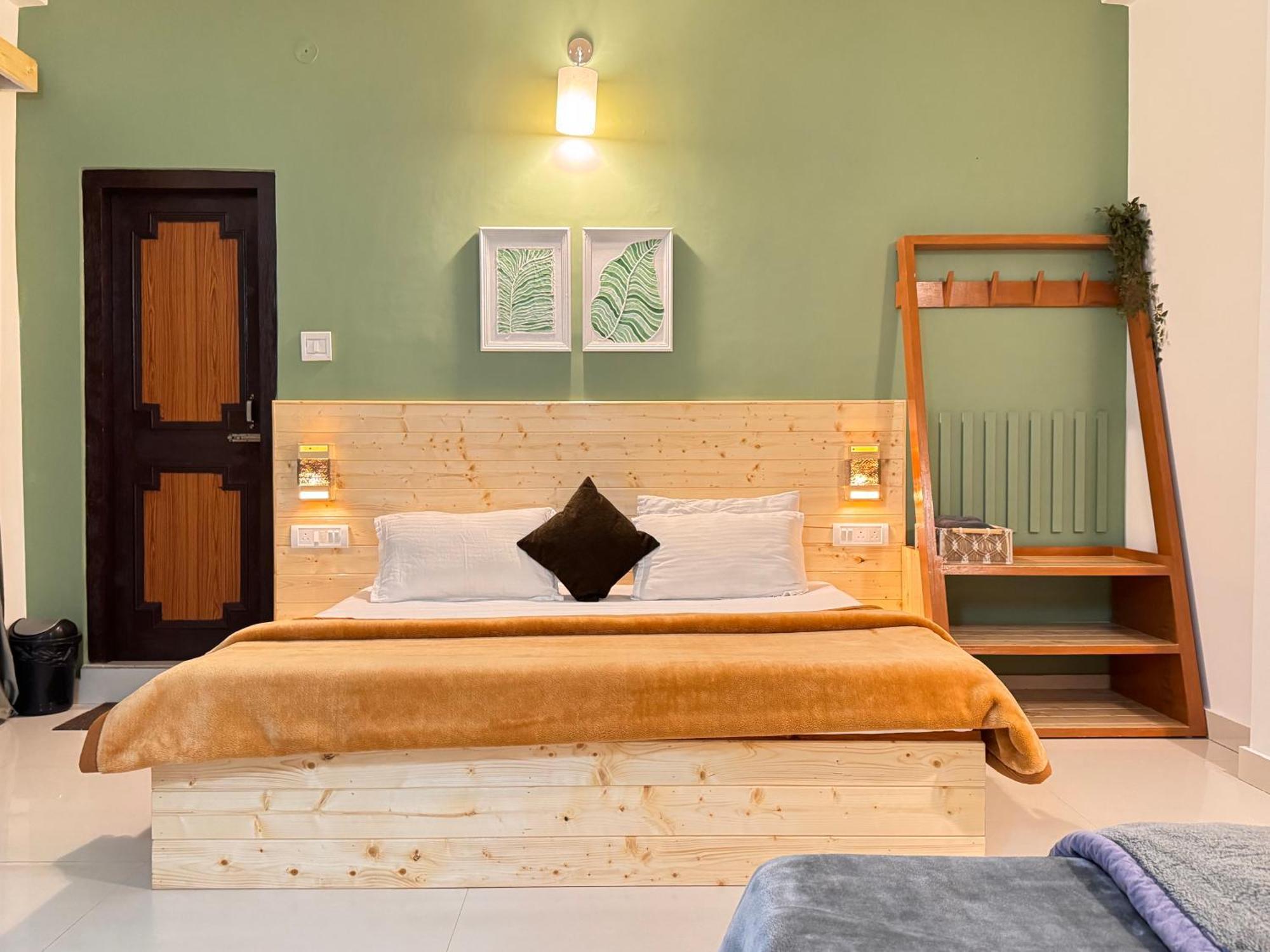 The Royal Orchard Kasol Hotell Exteriör bild