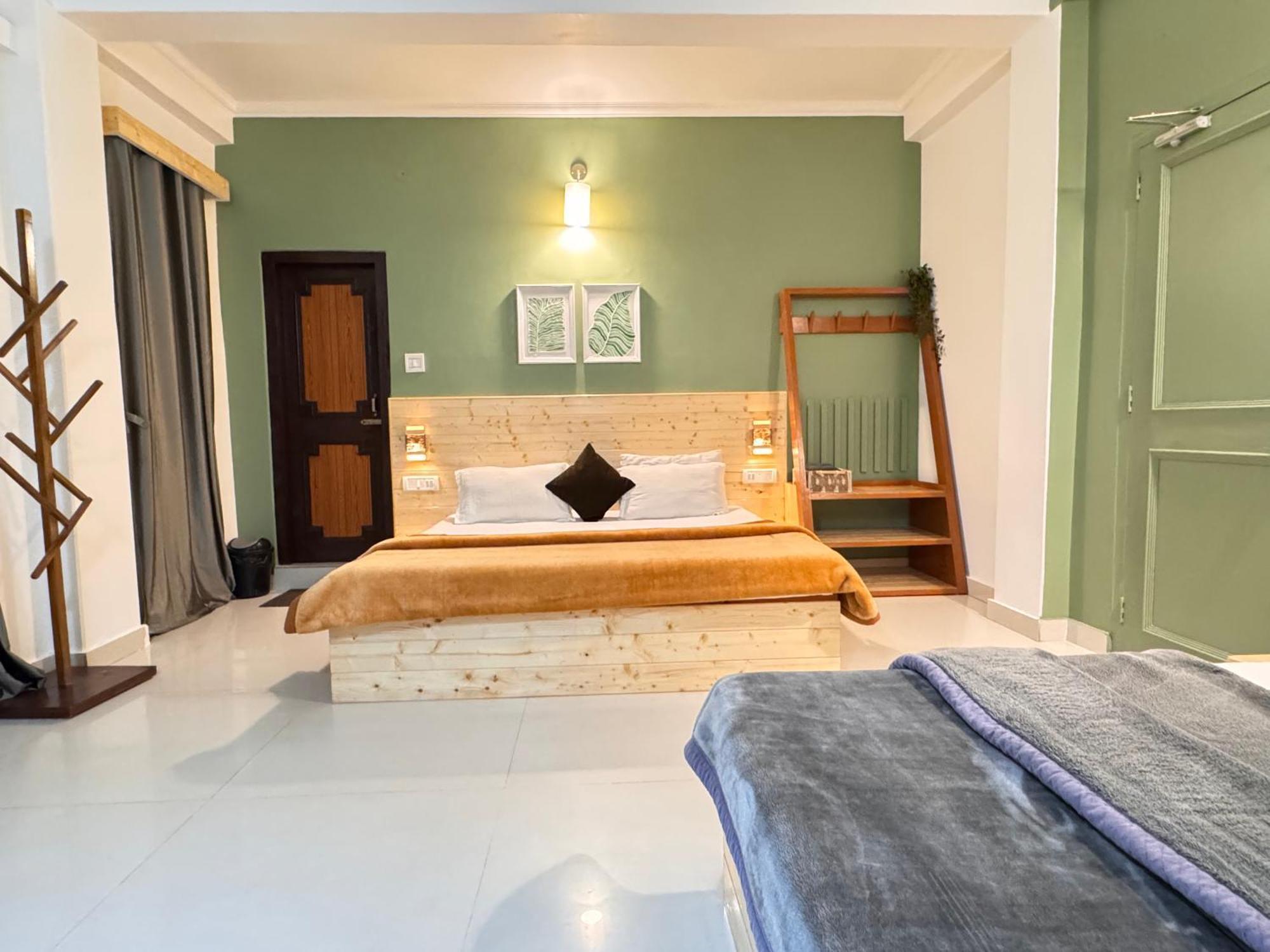 The Royal Orchard Kasol Hotell Exteriör bild